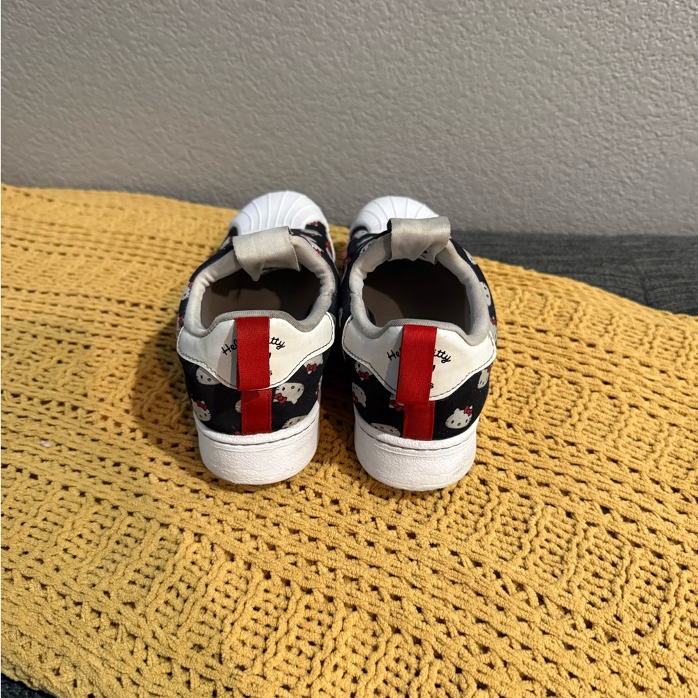 Hello Kitty Adidas Black Kids Shoes - Picture 2 of 4